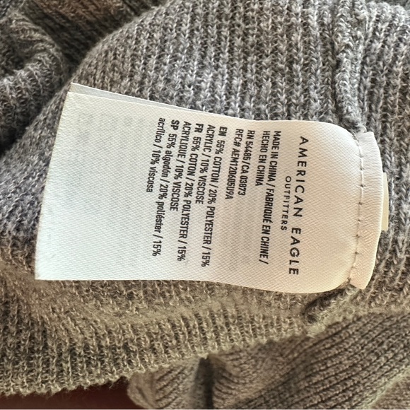 V neck knit sweater - Picture 6 of 6